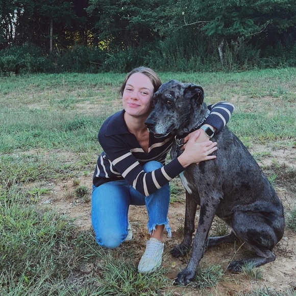 Meet your Posher, Elaine - Picture 3 of 4